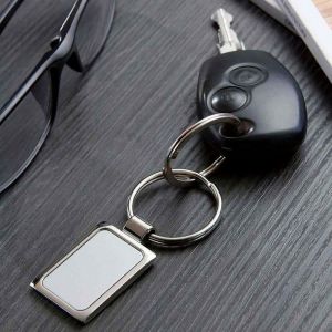 LLAVERO METAL CUADRADO personalizada